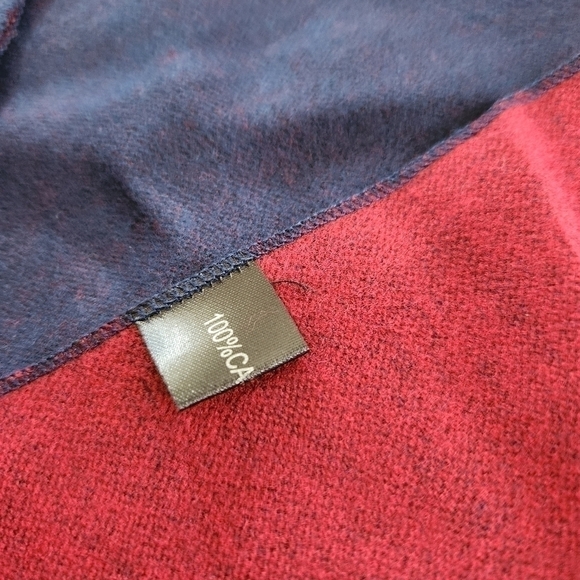 Cashmere Two Tone Reversible Blanket Scarf - Picture 5 of 5